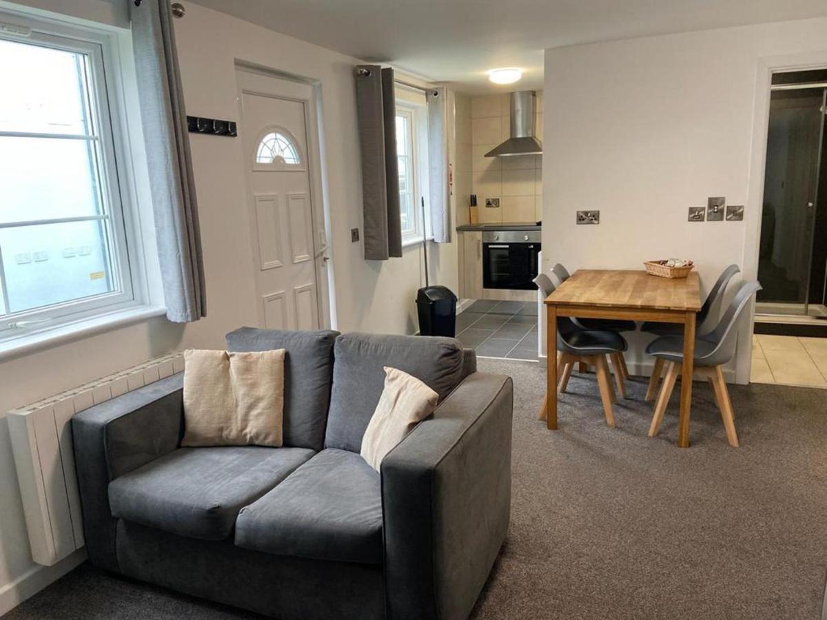 Coastal Charm Retreat In Ilfracombe Apartment Екстериор снимка